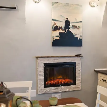 Ultra Medieval Apartament *