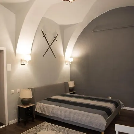 דירה Ultra Medieval