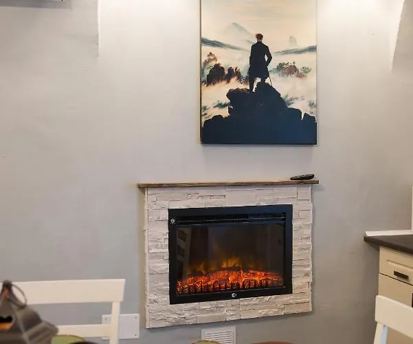 Ultra Medieval Apartment *