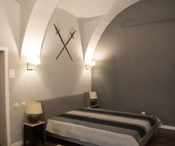 דירה Ultra Medieval